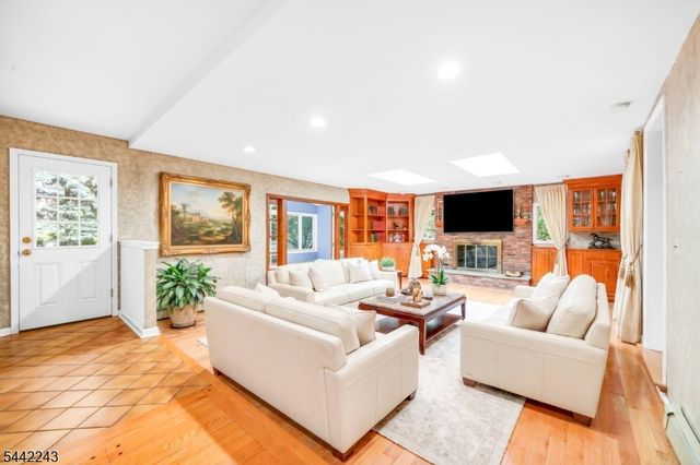 183 Harding Rd, Glen Rock Boro, NJ 07452