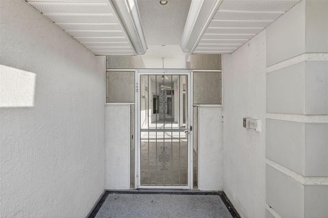 5309 CORNWALL COURT, Leesburg, FL 34748