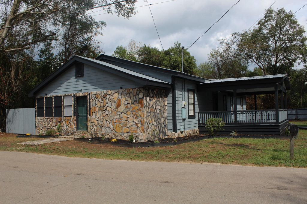 1205 Kinnard, Hattiesburg, MS 39401