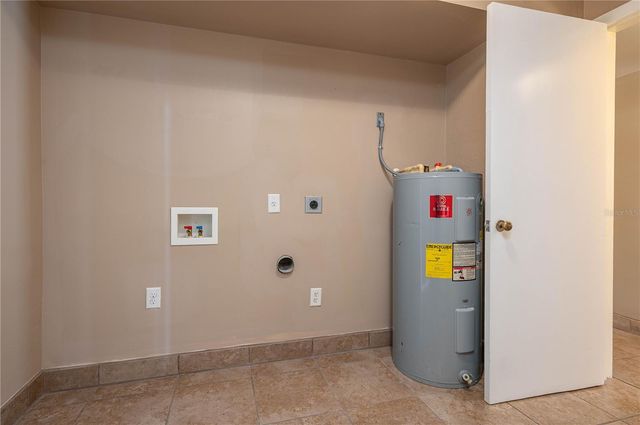 106 N PRADO AVENUE, Auburndale, FL 33823