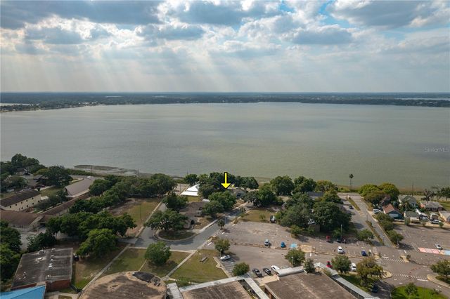 106 N PRADO AVENUE, Auburndale, FL 33823