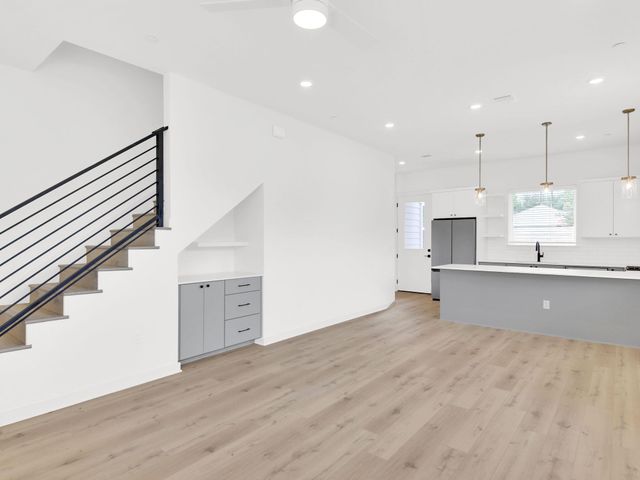 7208 Providence Ave 3, Austin, TX 78752