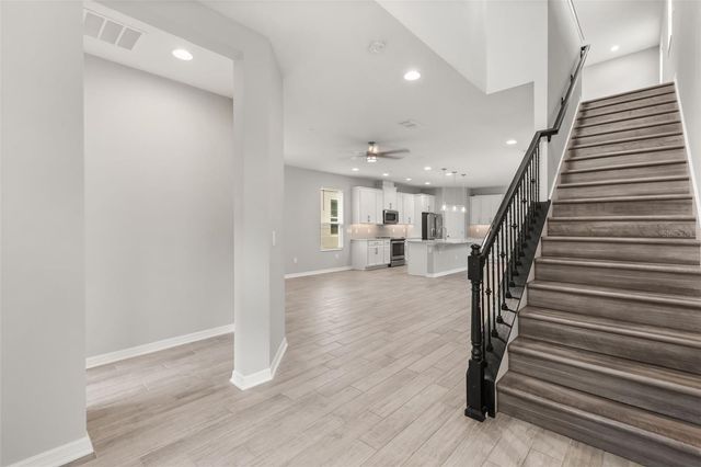 640 BAYERN LANE, Debary, FL 32713