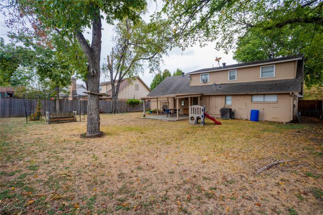 1814 Gravley Drive, Carrollton, TX 75006