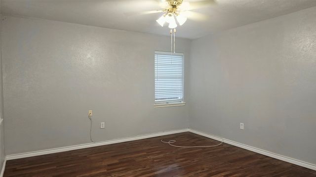 1814 Gravley Drive, Carrollton, TX 75006