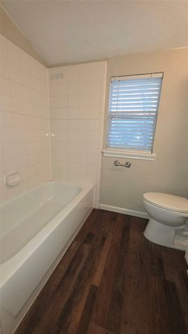 1814 Gravley Drive, Carrollton, TX 75006