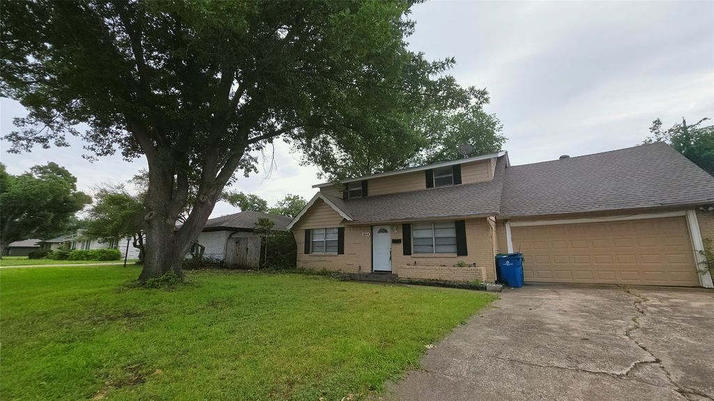 1814 Gravley Drive, Carrollton, TX 75006
