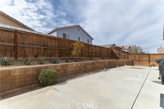 9382 Dragon Tree, Hesperia, CA 92344