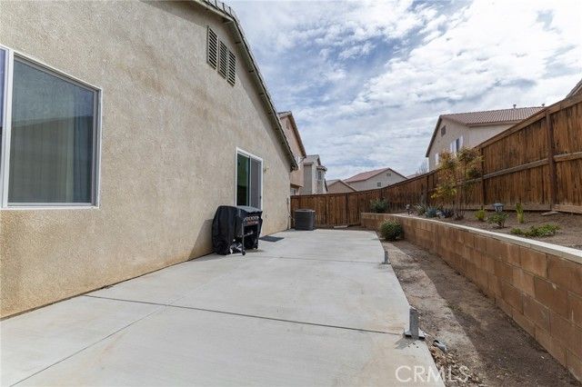 9382 Dragon Tree, Hesperia, CA 92344
