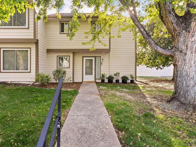 3465 Lochwood Dr B11, Fort Collins, CO 80525