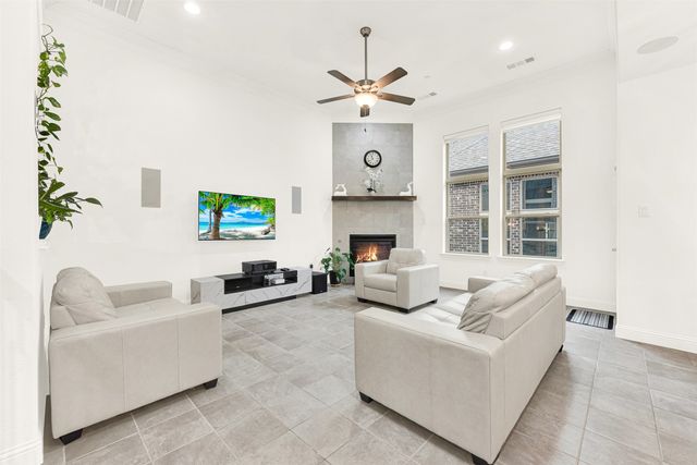 108 Canonbury Drive, Lewisville, TX 75067