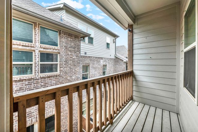 108 Canonbury Drive, Lewisville, TX 75067