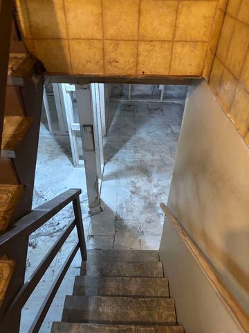 6331 S Winchester Avenue, Chicago, IL 60636