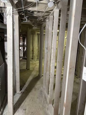 6331 S Winchester Avenue, Chicago, IL 60636