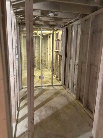 6331 S Winchester Avenue, Chicago, IL 60636