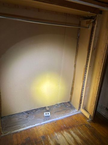 6331 S Winchester Avenue, Chicago, IL 60636