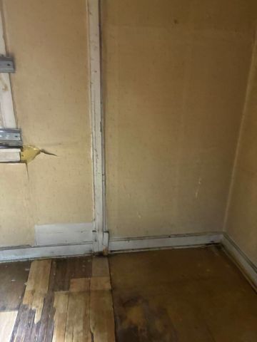 6331 S Winchester Avenue, Chicago, IL 60636