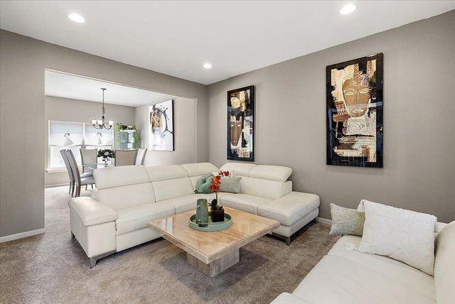 29301 Morningview Street 86, Farmington Hills, MI 48331