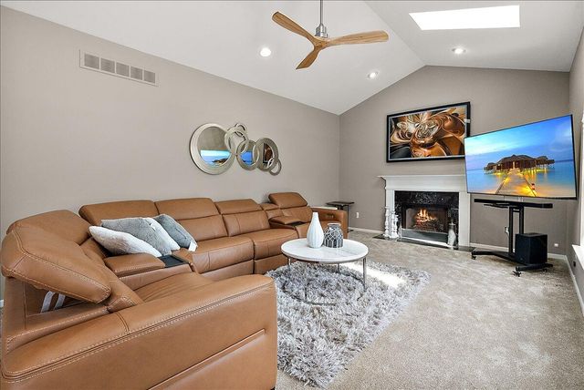 29301 Morningview Street 86, Farmington Hills, MI 48331