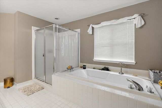 29301 Morningview Street 86, Farmington Hills, MI 48331