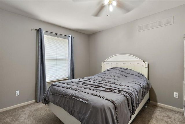 29301 Morningview Street 86, Farmington Hills, MI 48331