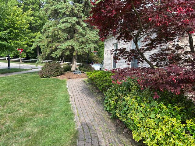 29301 Morningview Street 86, Farmington Hills, MI 48331