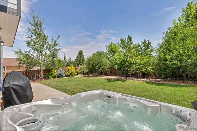 82 S Newbern Way, Aurora, CO 80018