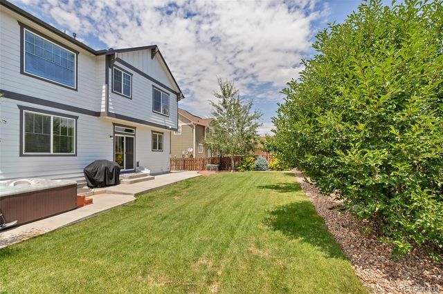 82 S Newbern Way, Aurora, CO 80018