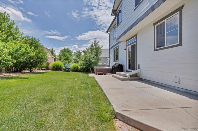 82 S Newbern Way, Aurora, CO 80018