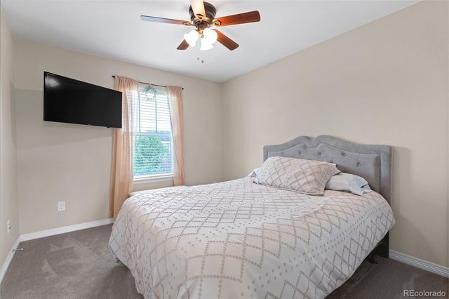 82 S Newbern Way, Aurora, CO 80018