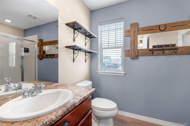 82 S Newbern Way, Aurora, CO 80018