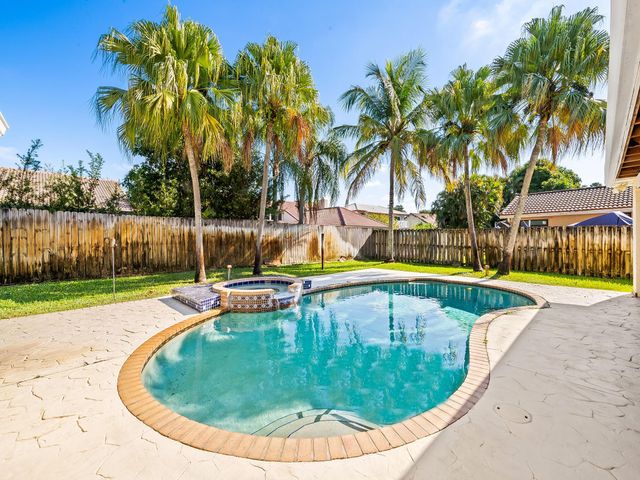 9541 NW 11TH ST, Plantation, FL 33322