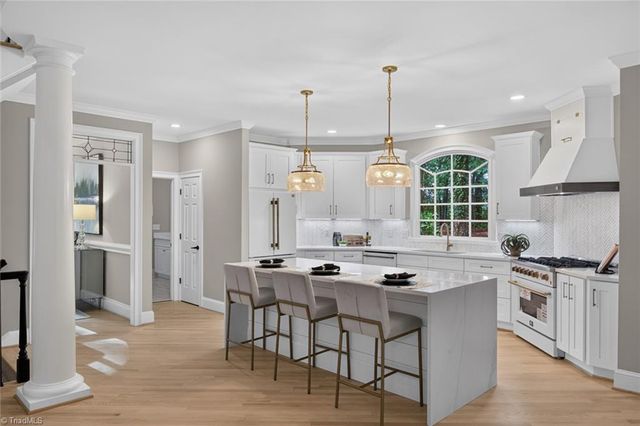 605 Oak Valley Boulevard, Advance, NC 27006