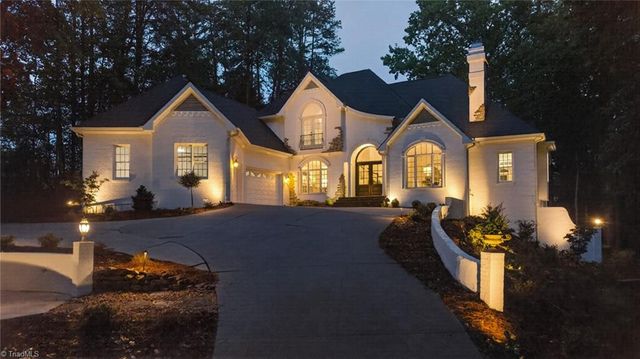 605 Oak Valley Boulevard, Advance, NC 27006