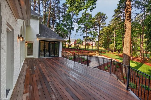 605 Oak Valley Boulevard, Advance, NC 27006