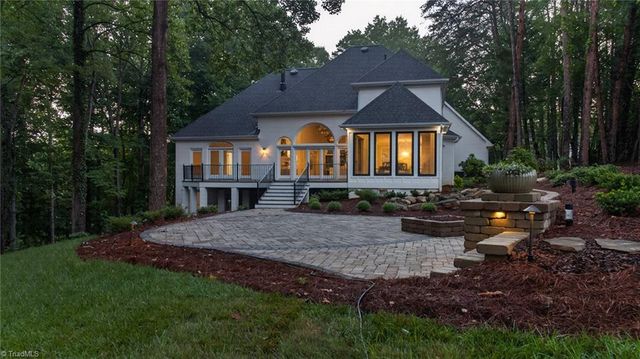 605 Oak Valley Boulevard, Advance, NC 27006