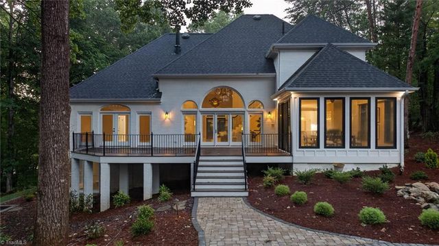 605 Oak Valley Boulevard, Advance, NC 27006