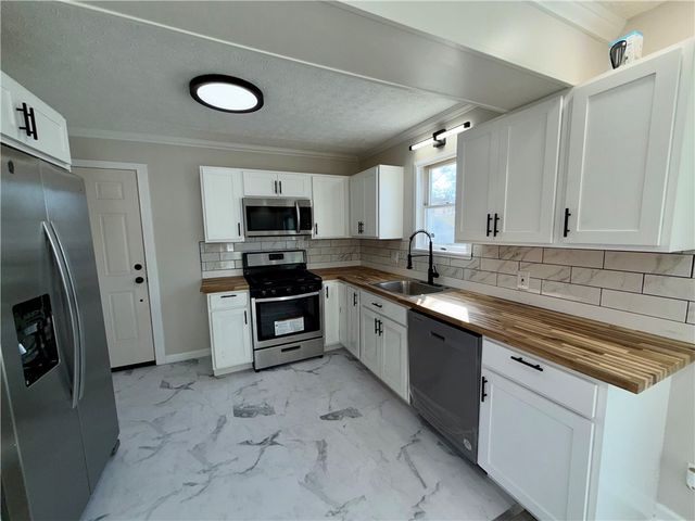 57 Ross Street, Rochester, NY 14615