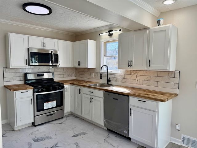 57 Ross Street, Rochester, NY 14615