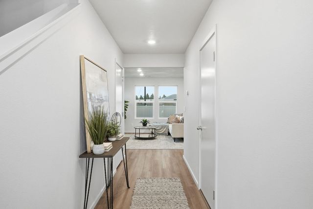 1643 E A St, Deer Park, WA 99006