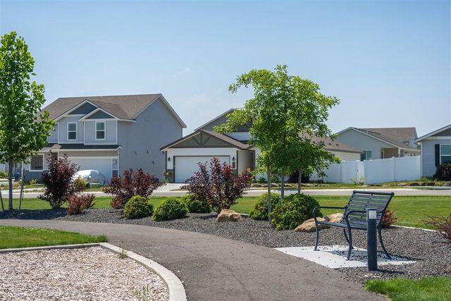 1643 E A St, Deer Park, WA 99006