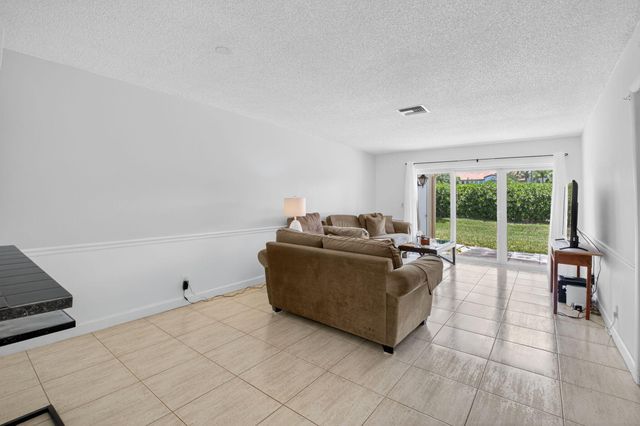 13984 Via B, Delray Beach, FL 33484