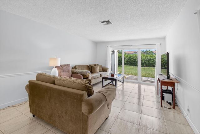 13984 Via B, Delray Beach, FL 33484
