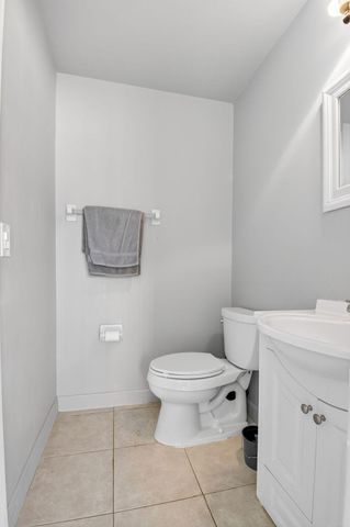 13984 Via B, Delray Beach, FL 33484