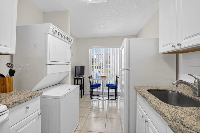 13984 Via B, Delray Beach, FL 33484