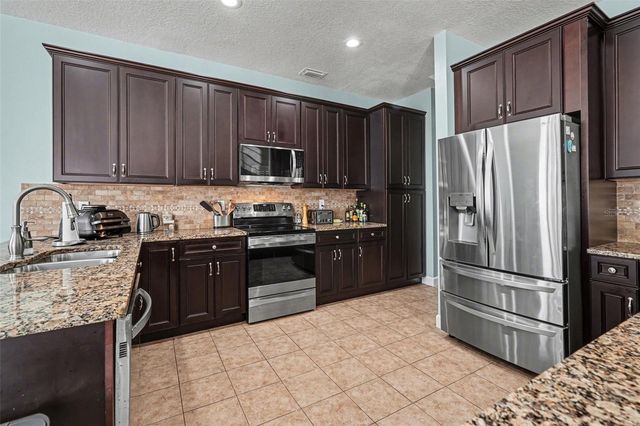 10618 HATTERAS DRIVE, Tampa, FL 33615