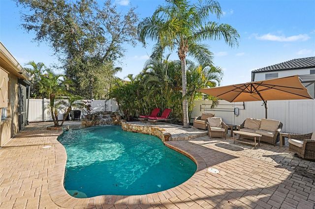 10618 HATTERAS DRIVE, Tampa, FL 33615