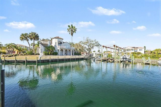 10618 HATTERAS DRIVE, Tampa, FL 33615