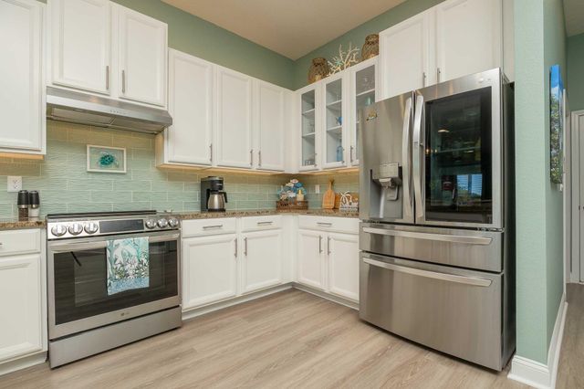 273 Parkwood Cir, St Augustine, FL 32086