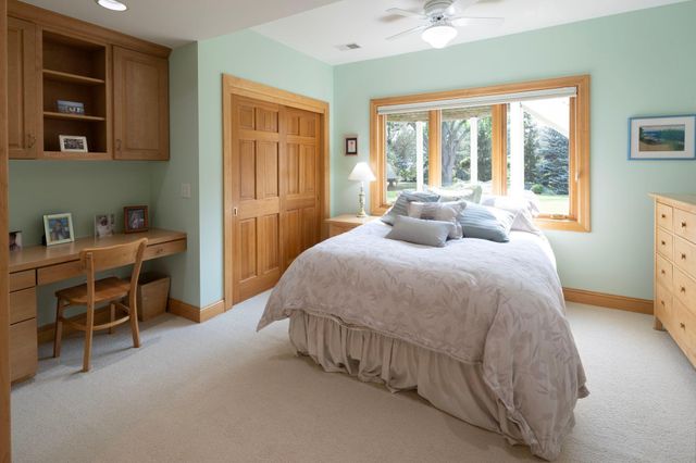 8784 Boulder Rise, Eden Prairie, MN 55347